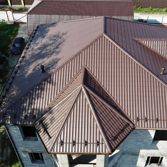 Монтаж сложной крыши и кровли в Каслях и Челябинской области